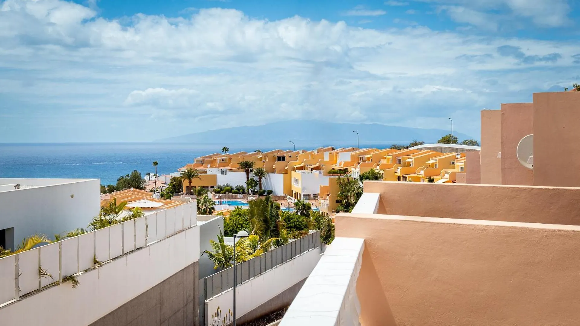 Paradise Court Suites Costa Adeje  Apartment