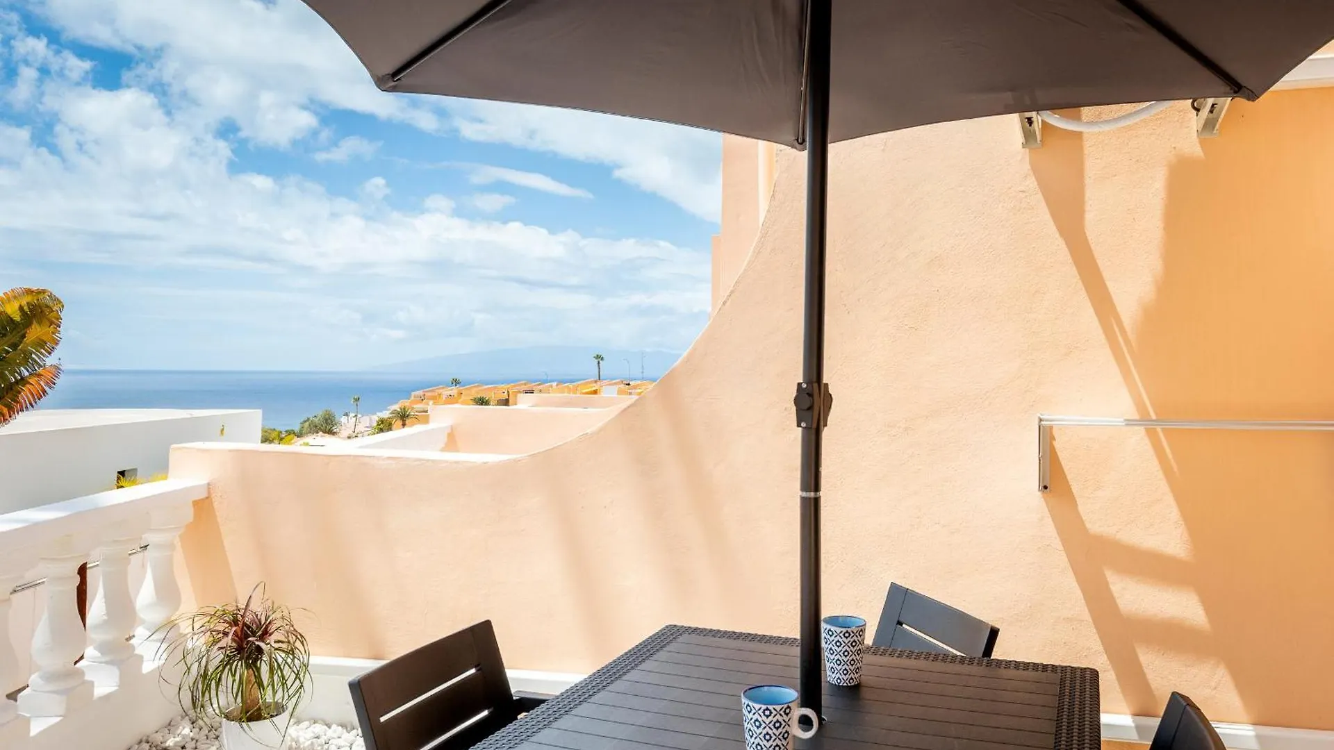 Paradise Court Suites Costa Adeje