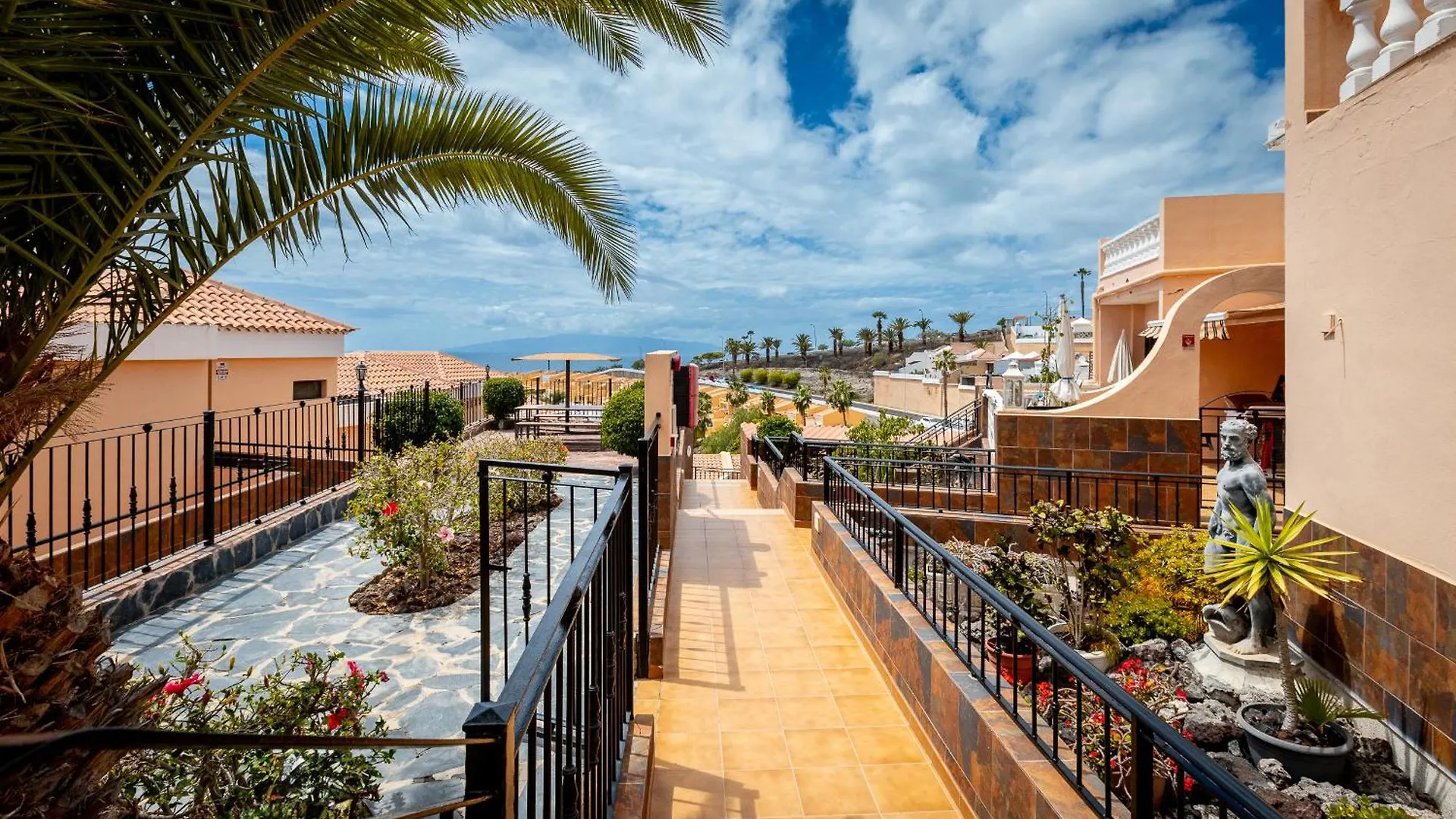 Paradise Court Suites Costa Adeje  Apartment