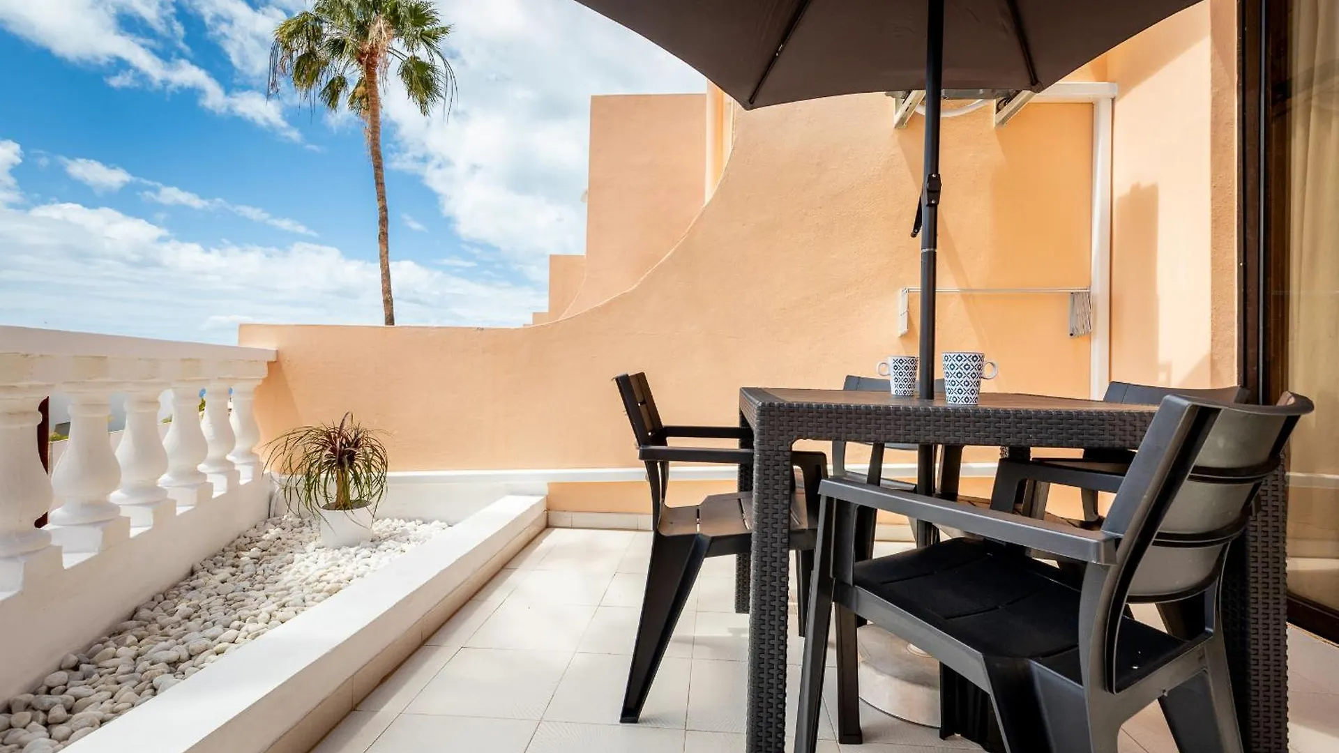 Paradise Court Suites Costa Adeje